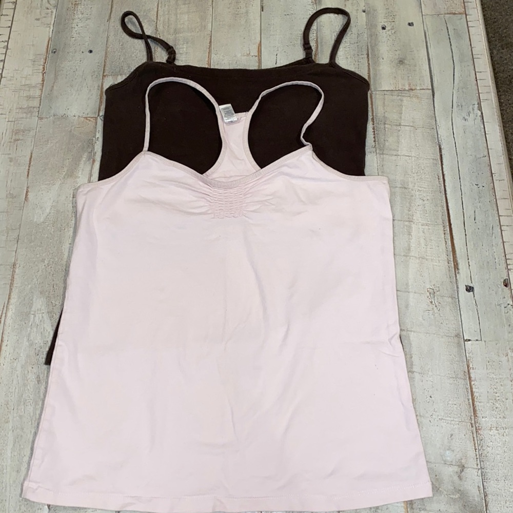 2 guc women’s old navy MD camisoles